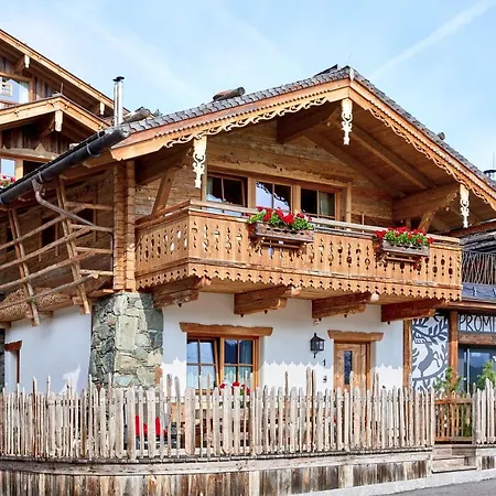 Promi Alm - Luxus Chalet Flachau